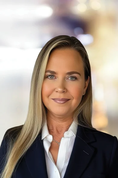 Portrait of Lori Rhew, REALTOR®.